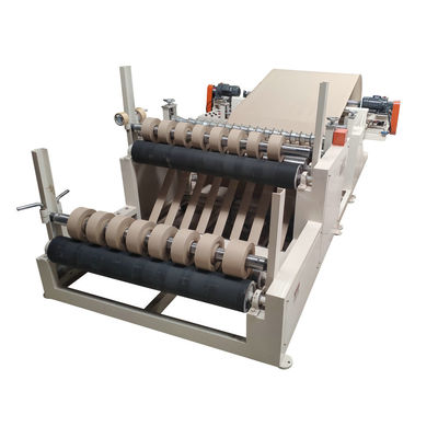Volledig automatische Jumbo Roll Kraft papier maken en snijmachine op maat 100-140m/min