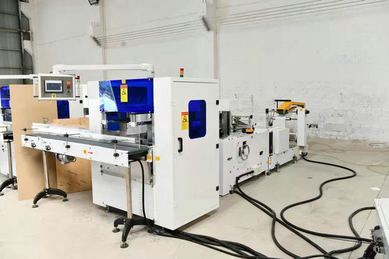 High Speed Napkin Tissue Paper Quarter Folding Machine 1000-1200 bladen/min Met automatische overdracht