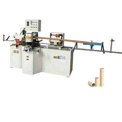 Automatische machine voor het maken van toiletpapier en keukenhanddoeken
